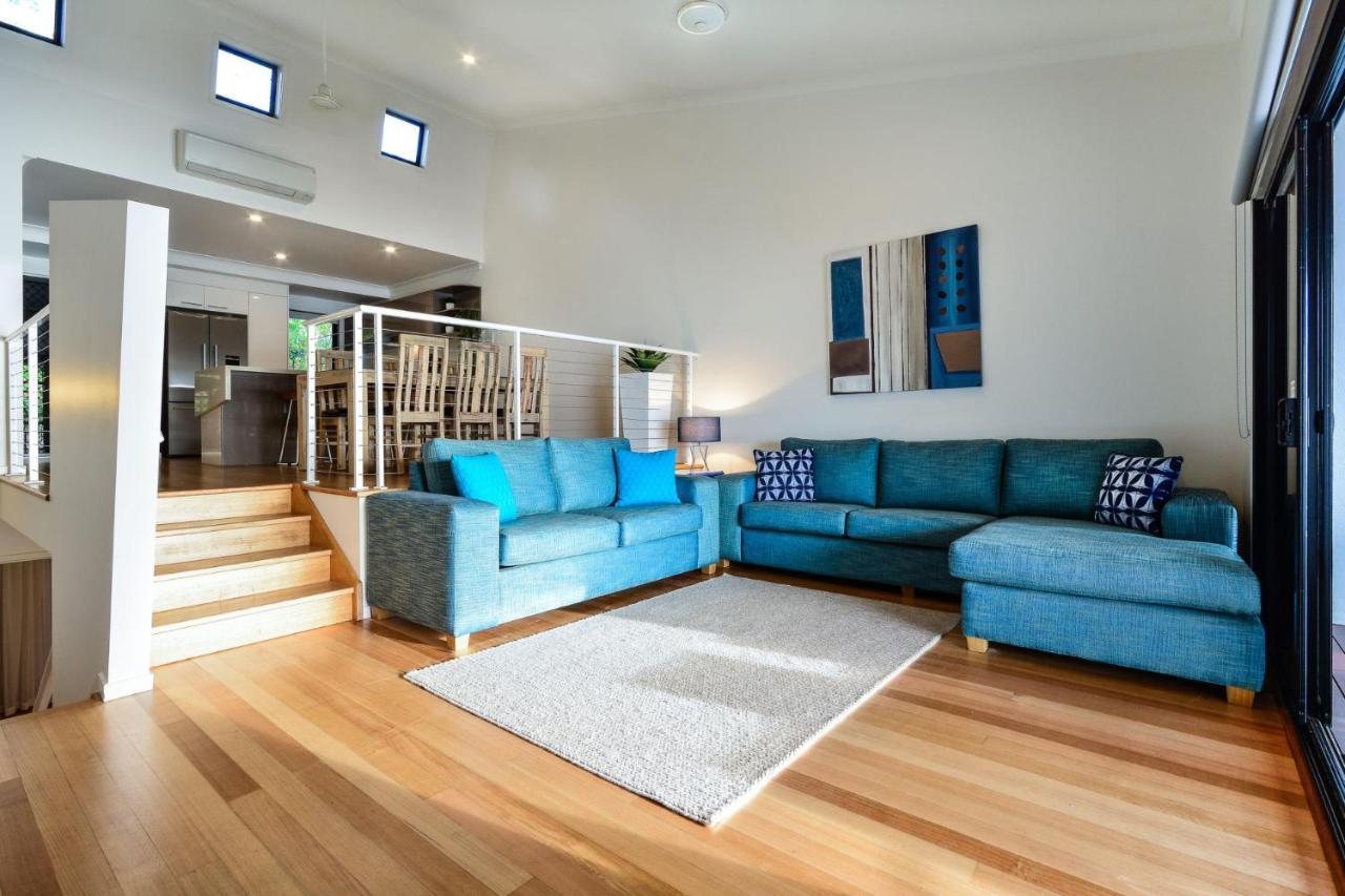 Shorelines 31 Renovated Upmarket Two Bedroom Apartment With Ocean Views And Buggy جزيرة هاميلتون المظهر الخارجي الصورة