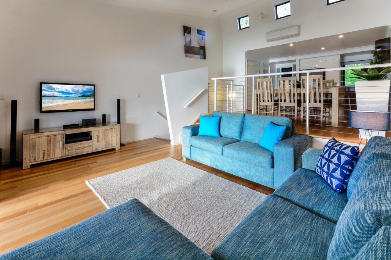 Shorelines 31 Renovated Upmarket Two Bedroom Apartment With Ocean Views And Buggy جزيرة هاميلتون المظهر الخارجي الصورة