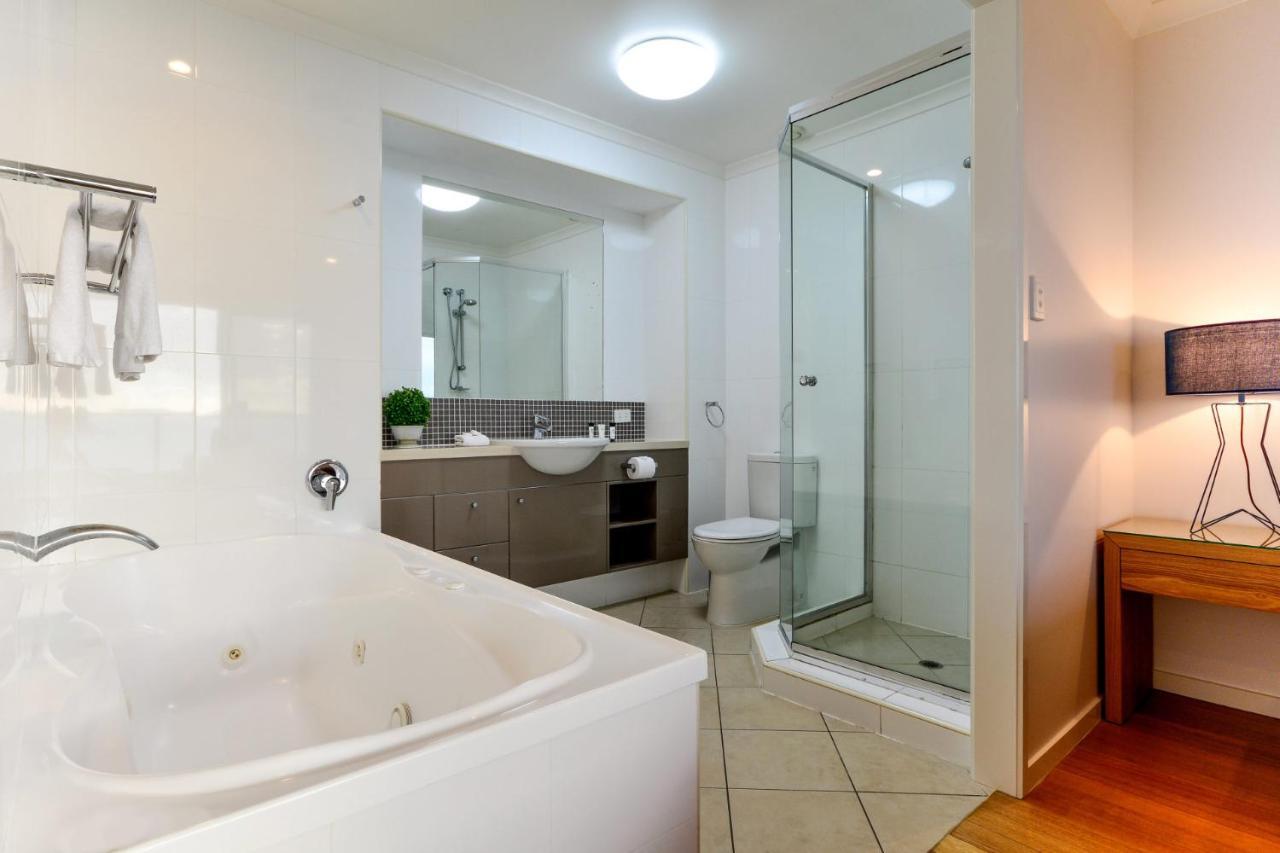 Shorelines 31 Renovated Upmarket Two Bedroom Apartment With Ocean Views And Buggy جزيرة هاميلتون المظهر الخارجي الصورة